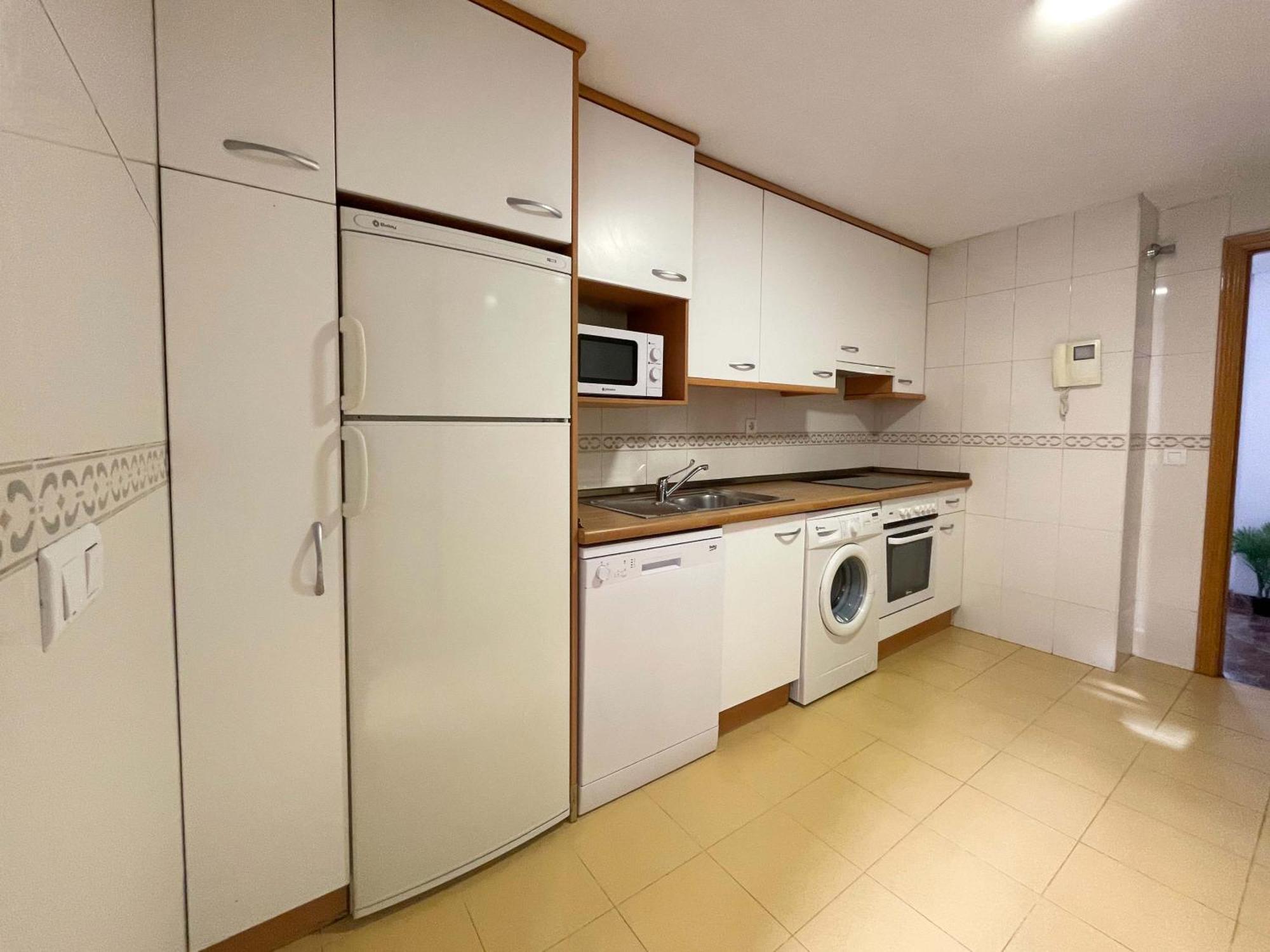 Apartamentos El Pilar Suites 3000 사라고사 외부 사진