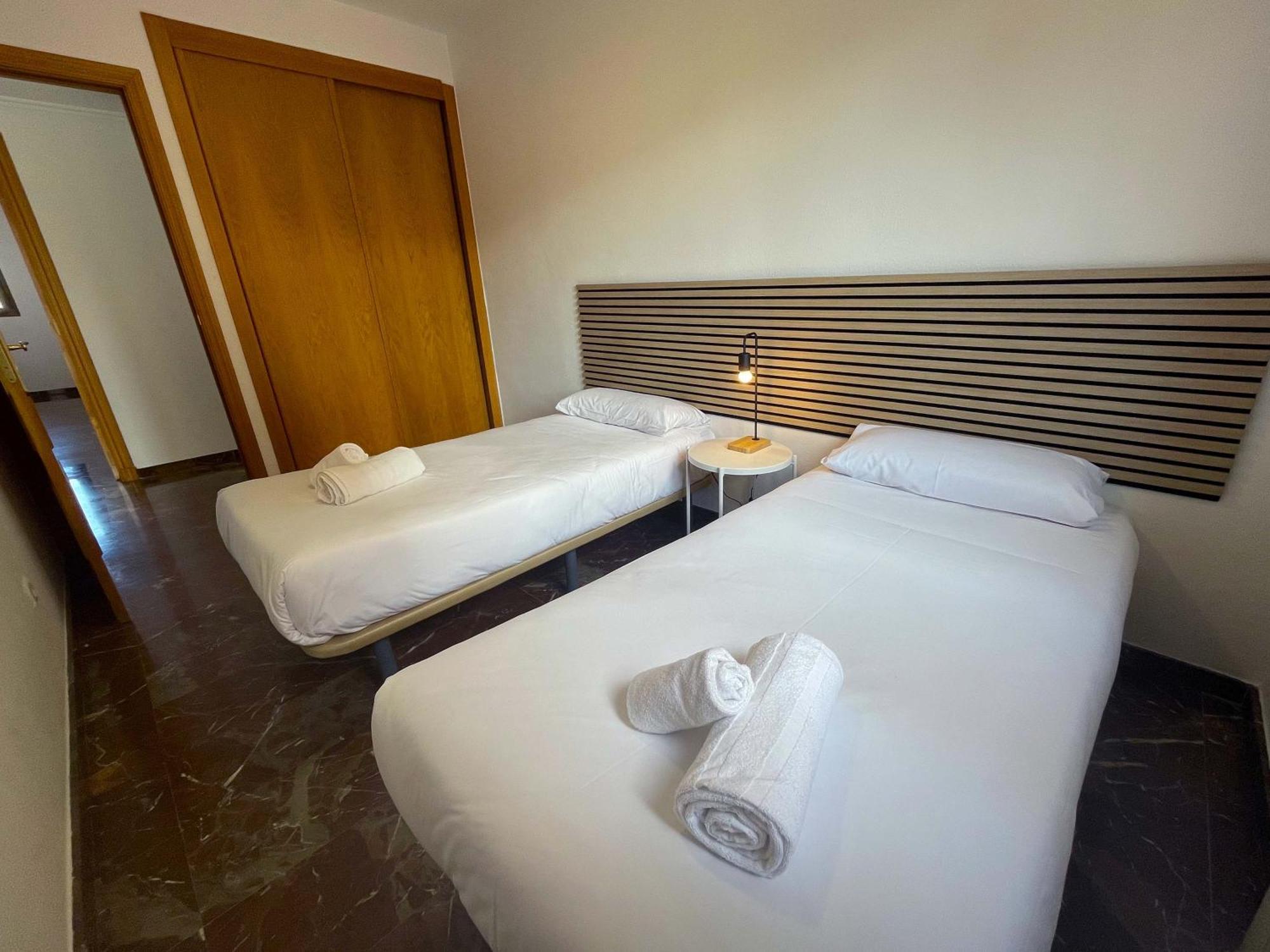 Apartamentos El Pilar Suites 3000 사라고사 외부 사진