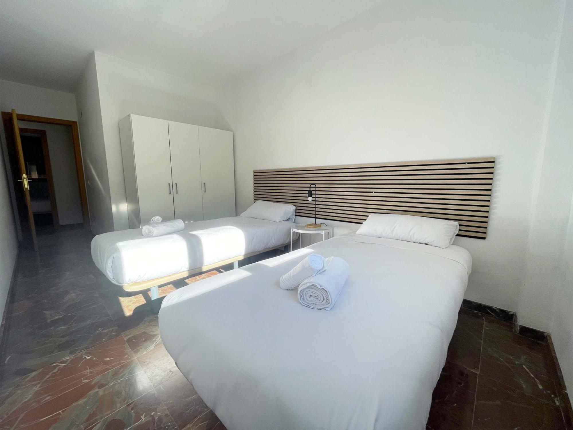 Apartamentos El Pilar Suites 3000 사라고사 외부 사진